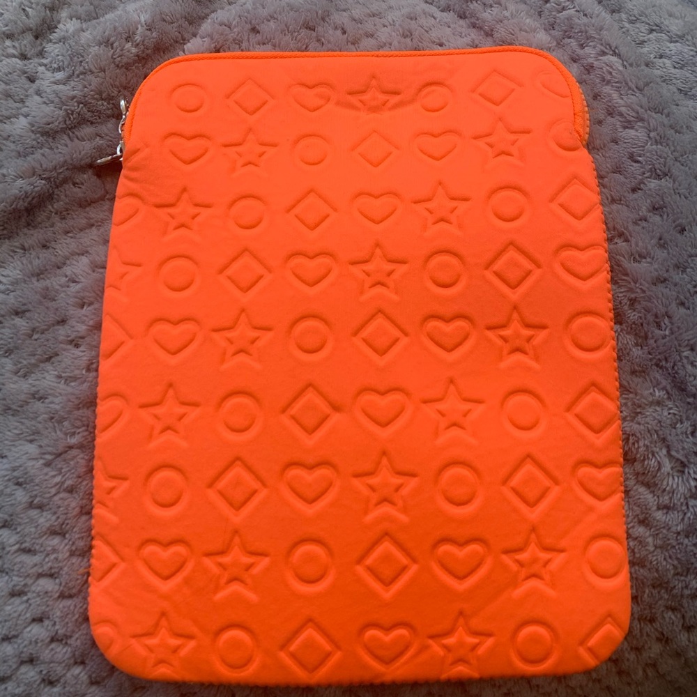 I Pad Holder/Pouch